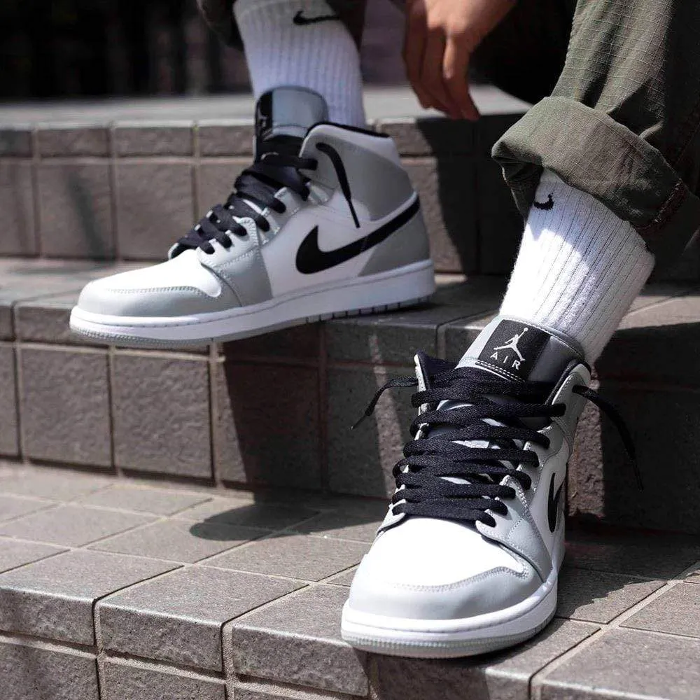 Air Jordan 1 Mid "Light Smoke Grey"