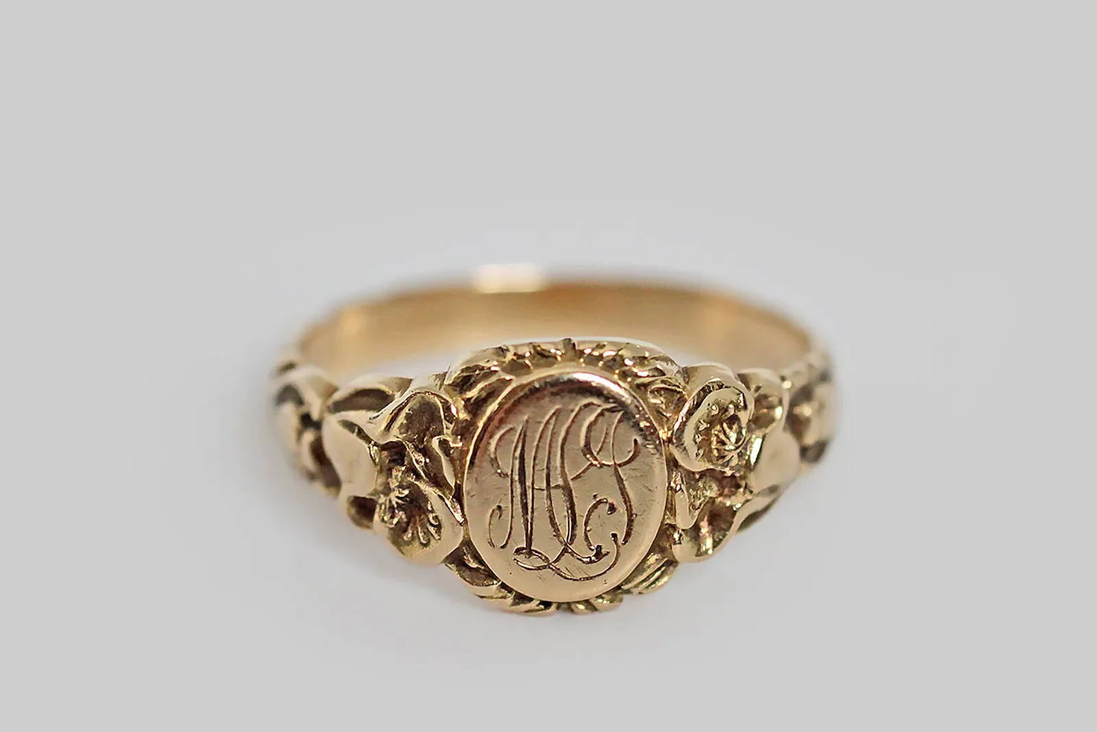 Art Nouveau Poppy Flowers Signet Ring