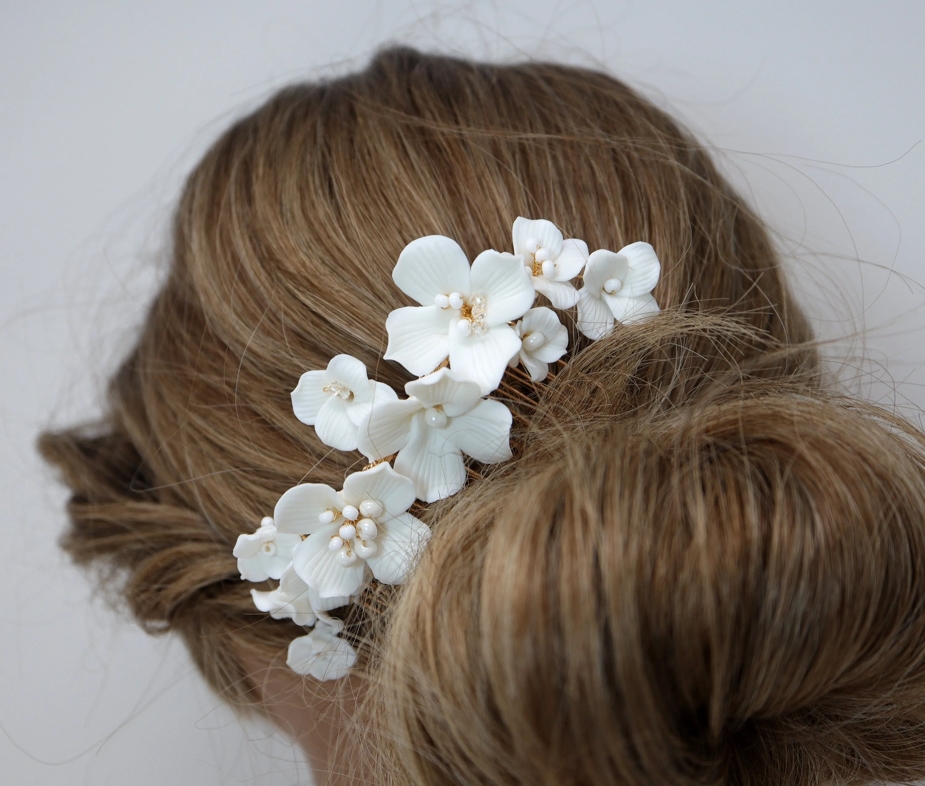 Ceramic White flower Flowers Pearl Hair comb,  Bridal Hair piece, Bridal Hair Accessories, Wedding Hair Accessory.