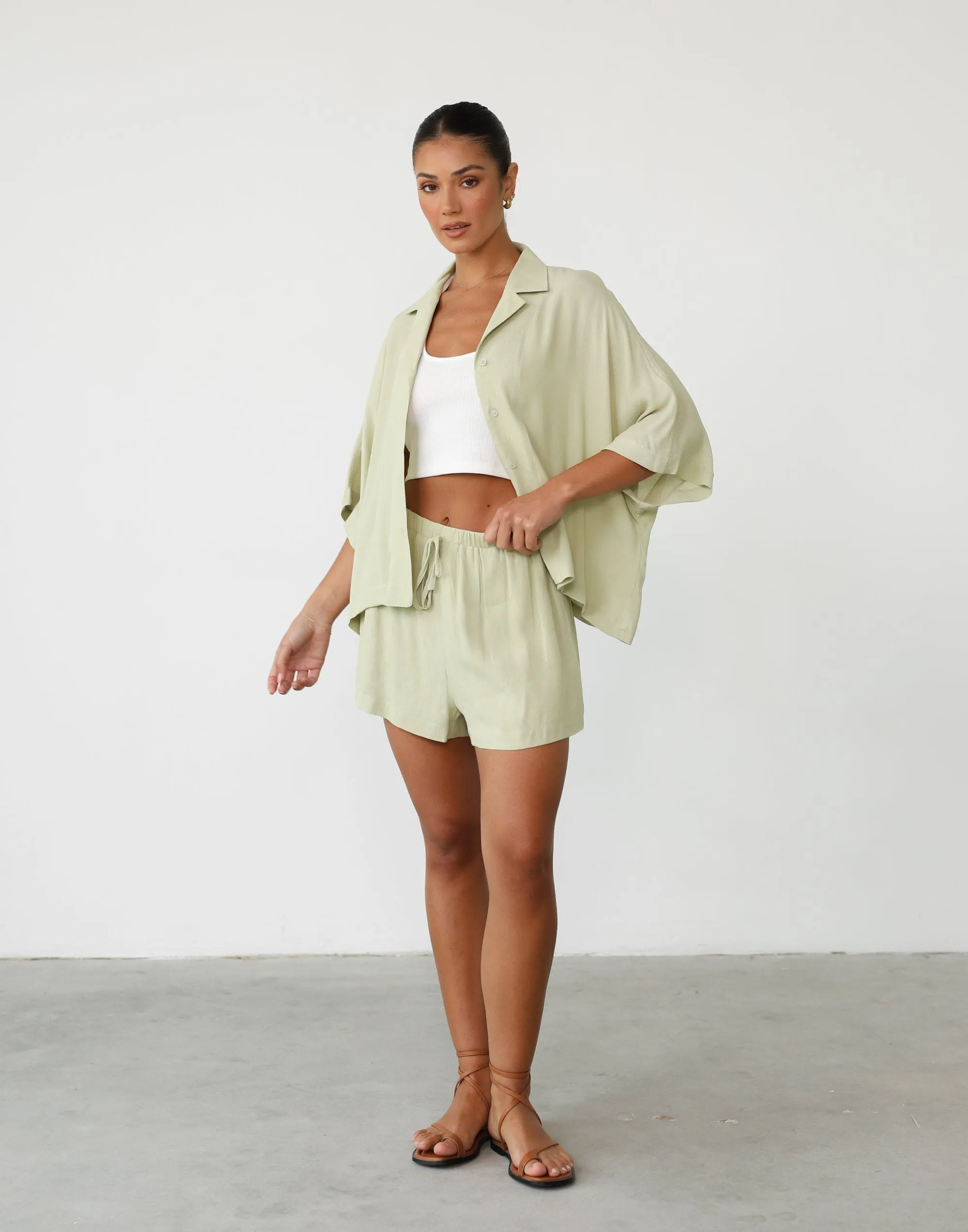 Divya Shorts (Pistachio)