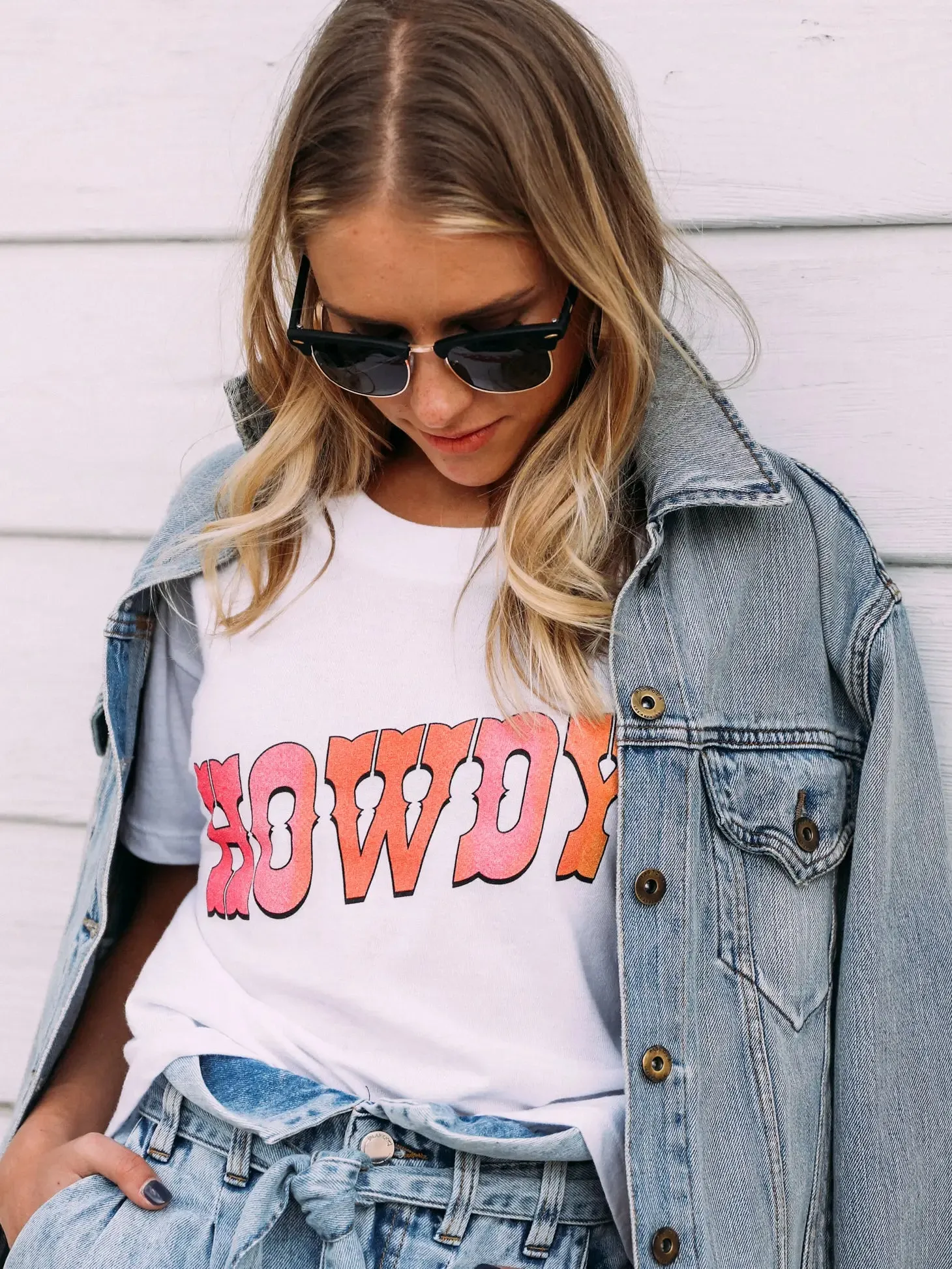 Howdy Graphic Tee