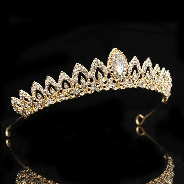 Queen Bridal Tiaras and Crowns in 15 Different Styles for Wedding or Prom